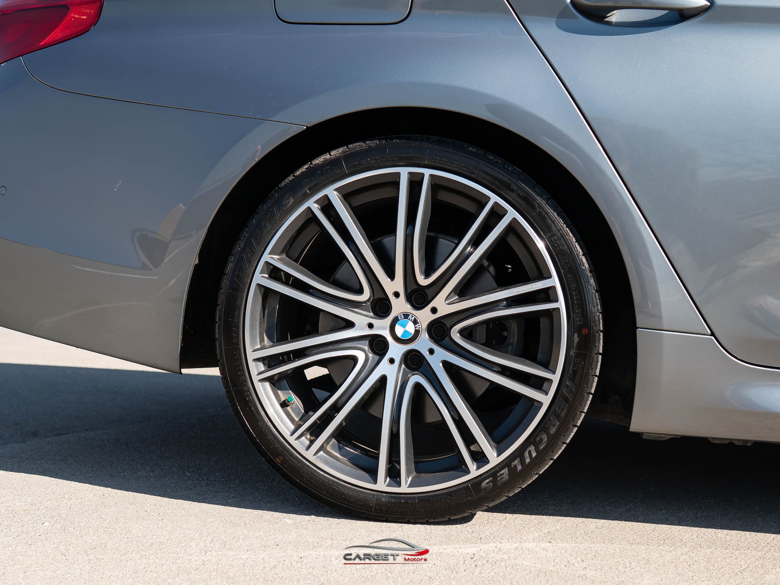 Used 2019 BMW 540i w/ M Sport Package RWD image 11