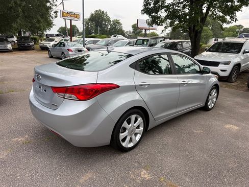 Used 2012 Hyundai Elantra Limited FWD image 5