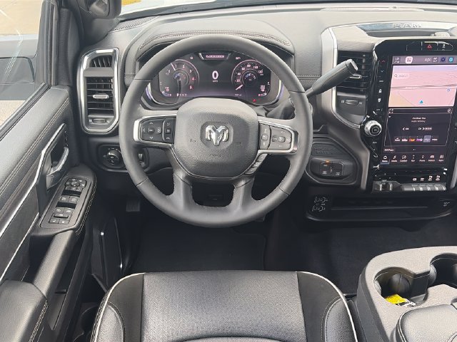 Used 2026 RAM 2500 Laramie AWD/4WD image 13