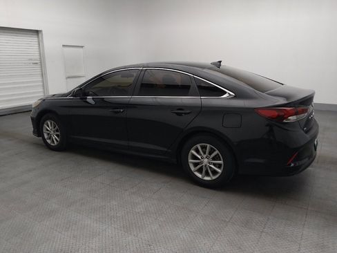Used 2019 Hyundai Sonata SE w/ Cargo Package FWD image 3