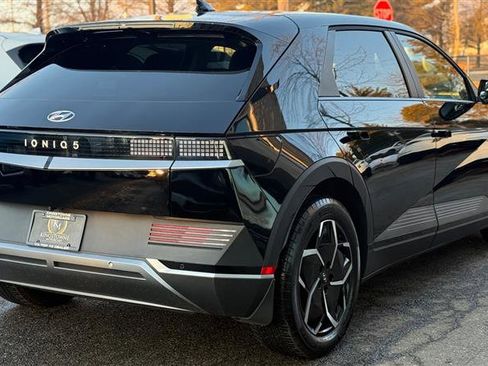 Used 2024 Hyundai Ioniq 5 SEL image 5
