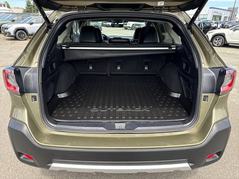 Used 2023 Subaru Outback Limited AWD/4WD image 14