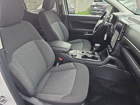 Used 2025 Ford Ranger XLT w/ Equipment Group 301A High AWD/4WD image 10