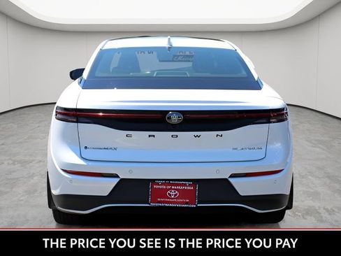 Used 2024 Toyota Crown Platinum AWD/4WD image 5