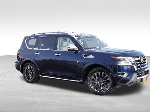 Used 2024 Nissan Armada Platinum w/ Cargo Package image 2