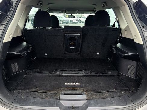Used 2016 Nissan Rogue S image 6