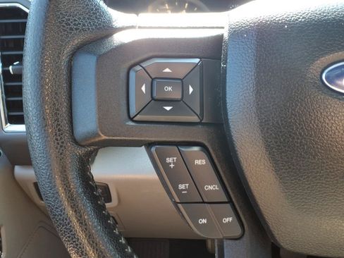 Used 2016 Ford F150 XLT w/ Equipment Group 302A Luxury AWD/4WD image 14
