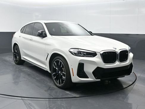 Used 2024 BMW X4 M40i w/ Premium Package image 1