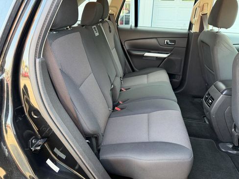 Used 2013 Ford Edge SEL FWD image 16