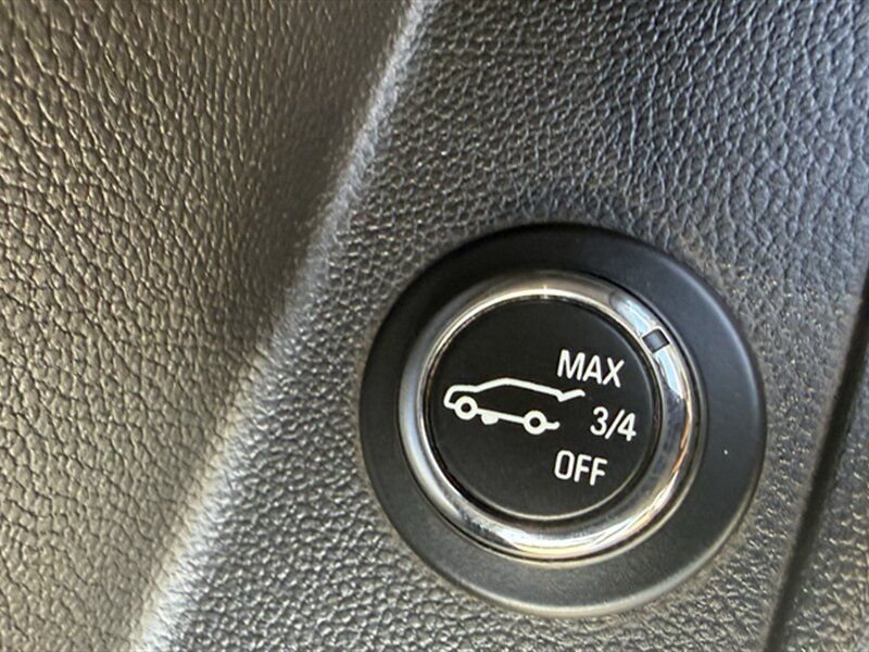 Used 2020 Chevrolet Traverse RS w/ LPO, Floor Liner Package AWD/4WD image 22