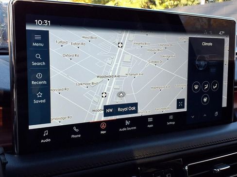 Used 2023 Lincoln Nautilus Reserve image 8