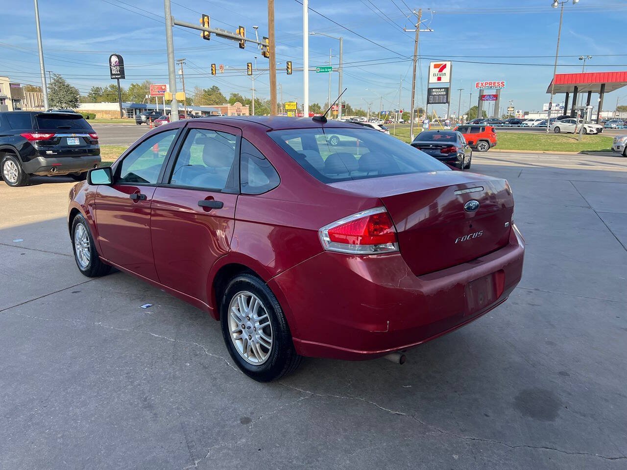 Used 2009 Ford Focus SE FWD image 5
