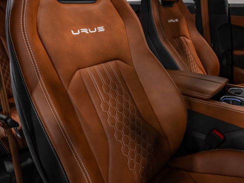 Used 2023 Lamborghini Urus S AWD/4WD image 62