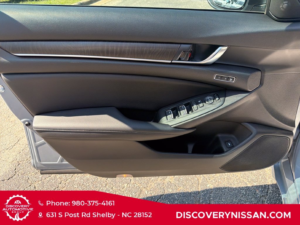 Used 2021 Honda Accord Touring image 10
