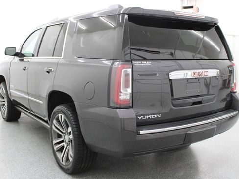 Used 2017 GMC Yukon Denali w/ Open Road Package AWD/4WD image 6