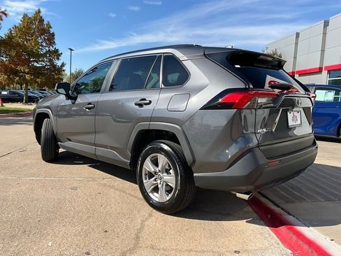 Used 2025 Toyota RAV4 XLE image 8