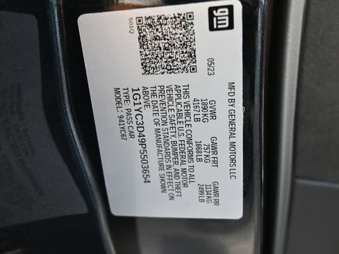 Used 2023 Chevrolet Corvette Stingray Premium Conv w/ Z51 Performance Package image 21