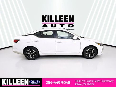 Used 2025 Nissan Sentra SV image 9