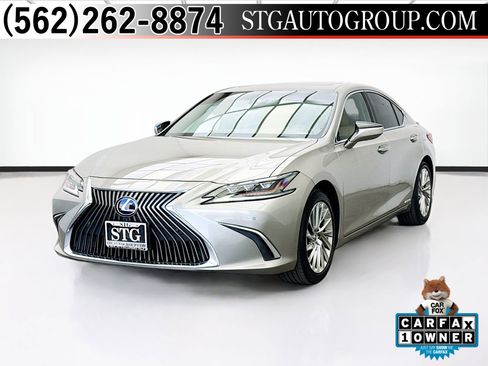 Used 2021 Lexus ES 300h w/ Accessory Package FWD image 1
