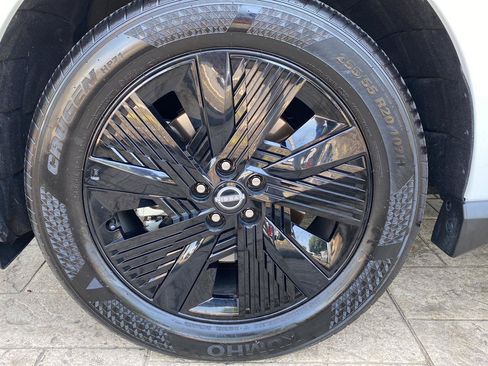 Certified 2025 Nissan Murano SV AWD/4WD image 13