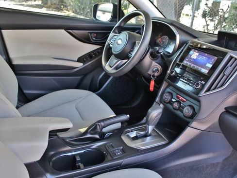 Used 2019 Subaru Impreza 2.0i Premium image 14