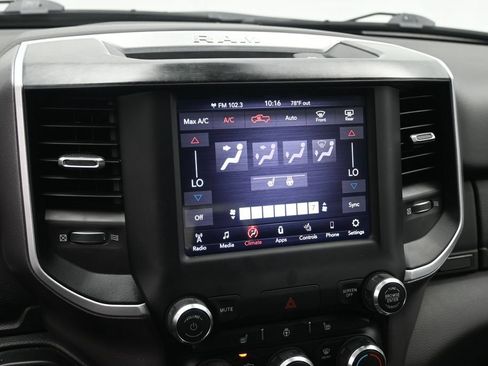Used 2020 RAM 1500 Big Horn AWD/4WD image 16