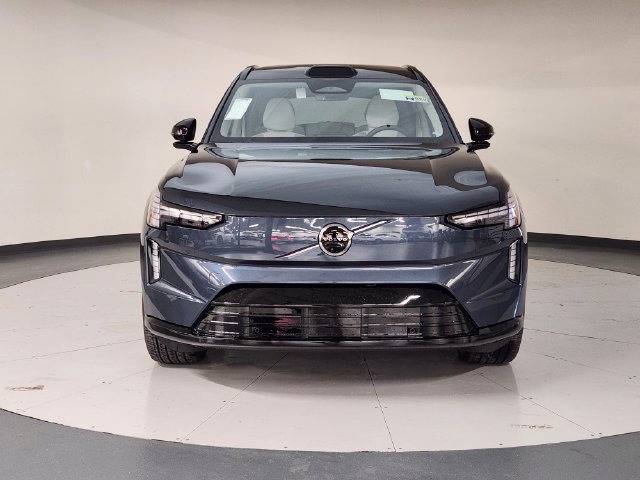 Used 2025 Volvo EX90 Ultra w/ Protection Package Premier AWD/4WD image 9