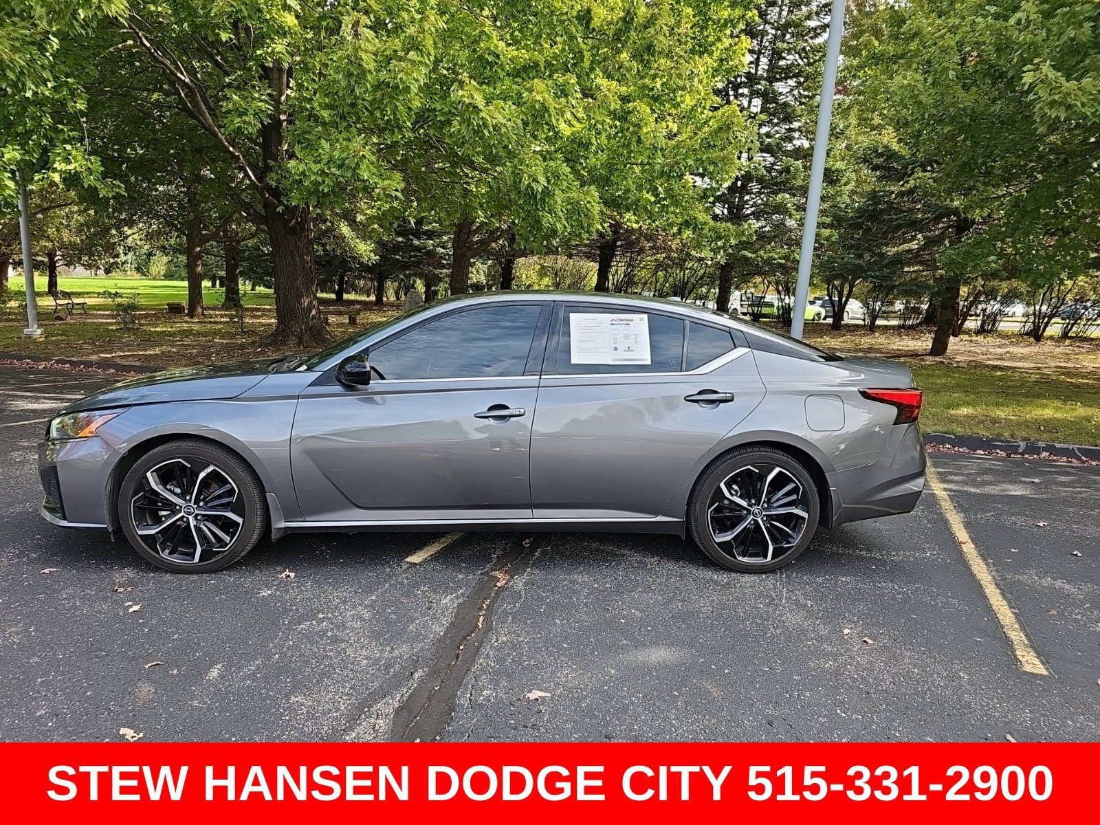 Used 2024 Nissan Altima 2.5 SR FWD image 1