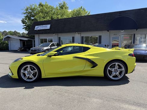 Used 2023 Chevrolet Corvette Stingray Premium Cpe w/ Z51 Performance Package RWD image 5