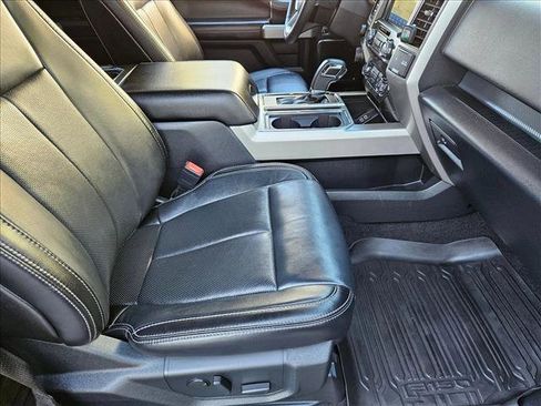 Used 2020 Ford F150 Lariat image 17