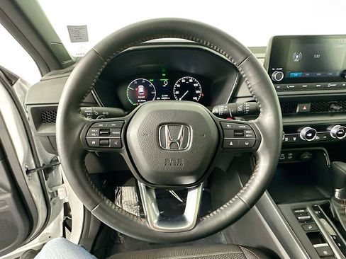 Used 2023 Honda CR-V Sport image 12