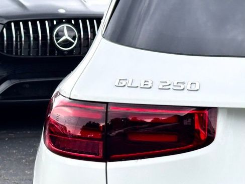 Certified 2026 Mercedes-Benz GLB 250 4MATIC image 11