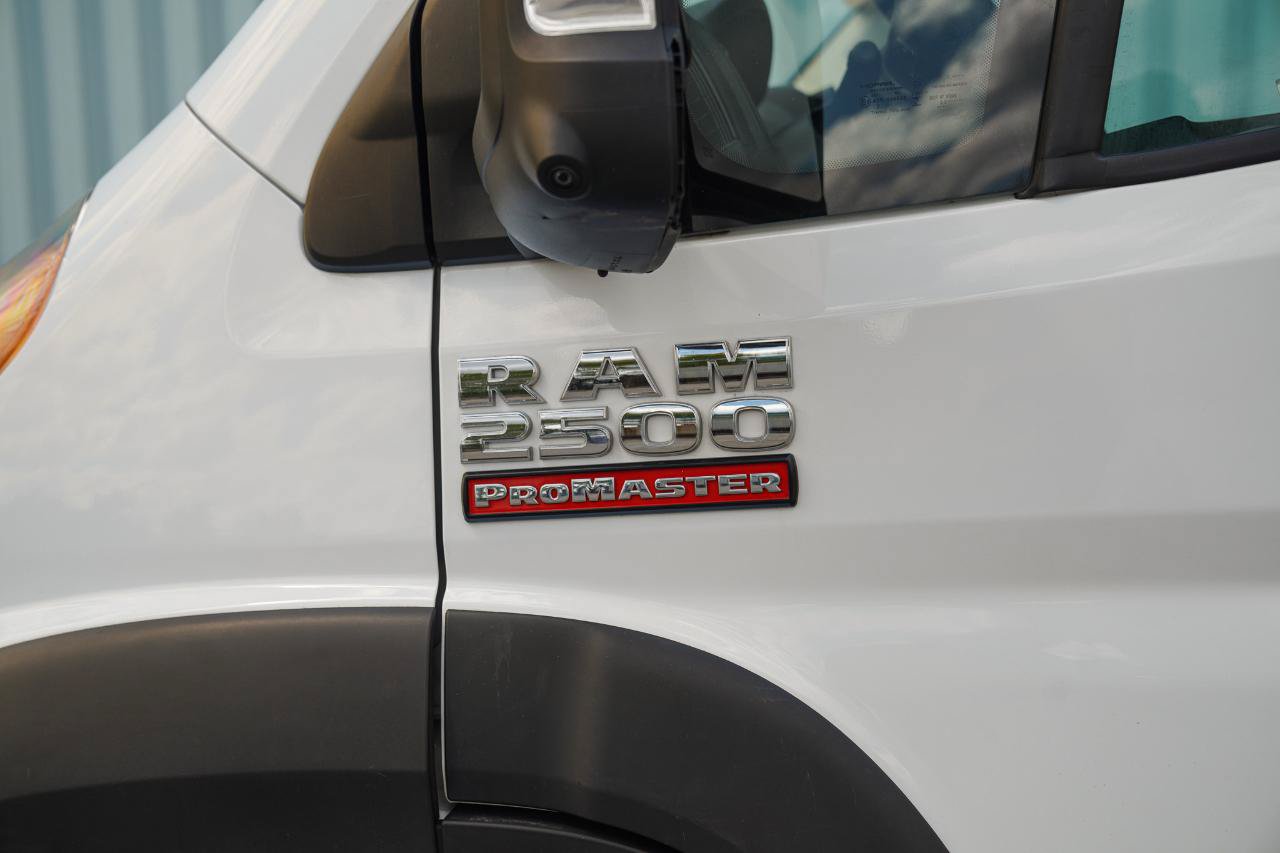 Used 2022 RAM ProMaster 2500 w/ Driver Convenience Group FWD image 11