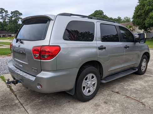 Used 2008 Toyota Sequoia Limited w/ Cold Area Pkg AWD/4WD image 6
