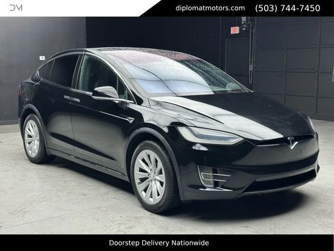 Used 2017 Tesla Model X 100D image 8