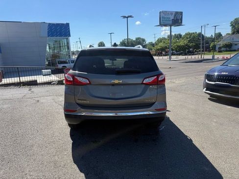 Used 2018 Chevrolet Equinox LT w/ Sun & Infotainment Package AWD/4WD image 6