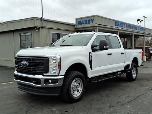 Used 2024 Ford F350 XL w/ FX4 Off-Road Package image 1