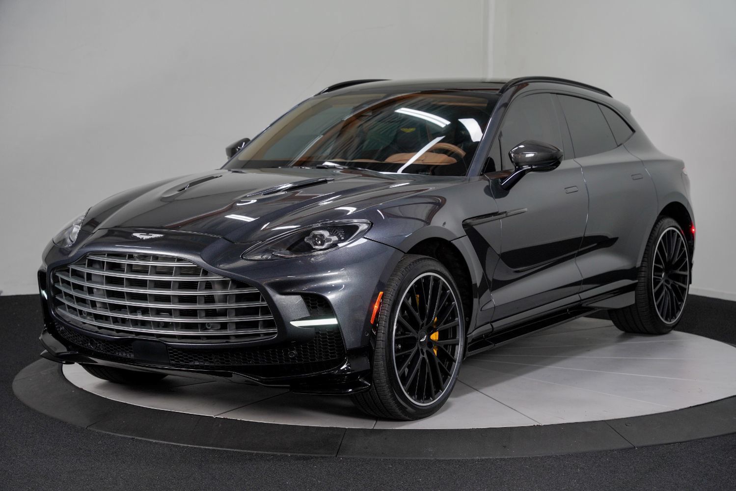 Used 2023 Aston Martin DBX 707 AWD/4WD image 6