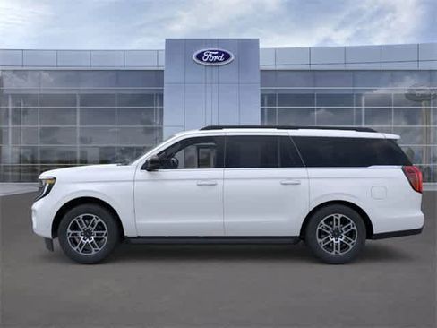 New 2025 Ford Expedition Max Active image 3