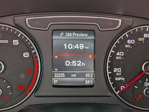 Used 2018 Audi Q3 2.0T Premium Plus w/ Premium Plus Package FWD image 10