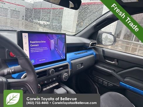 Used 2025 Toyota Tacoma TRD Sport image 14