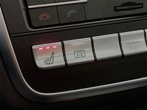 Used 2018 Mercedes-Benz GLA 250 4MATIC image 24