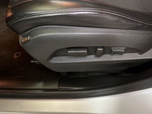 Used 2017 Chevrolet Equinox Premier w/ Enhanced Convenience Package image 52