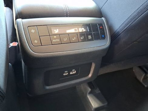 Used 2024 Nissan Pathfinder SV FWD image 12