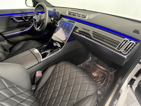 Used 2024 Mercedes-Benz S 580 4MATIC Sedan image 32