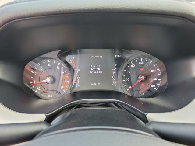 Used 2025 Jeep Compass Limited AWD/4WD image 17