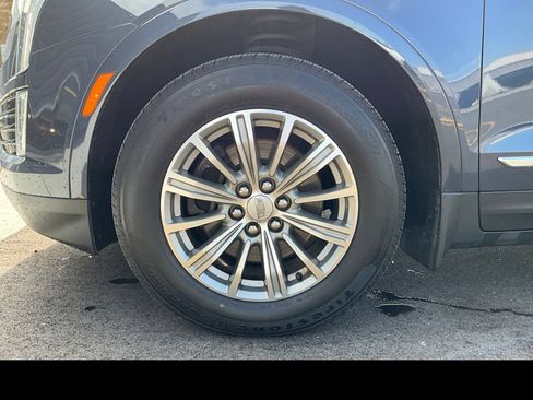 Used 2019 Cadillac XT5 Luxury FWD image 16