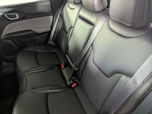 New 2026 Jeep Compass Latitude image 15