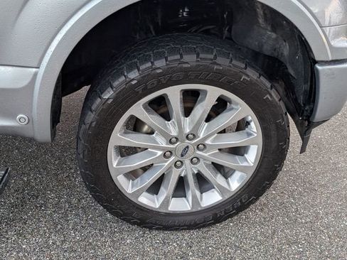 Used 2020 Ford F150 Limited w/ Trailer Tow Package image 18