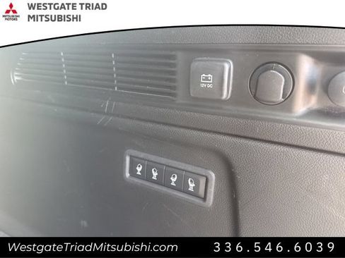 Used 2023 Jeep Wagoneer L Series II AWD/4WD image 27